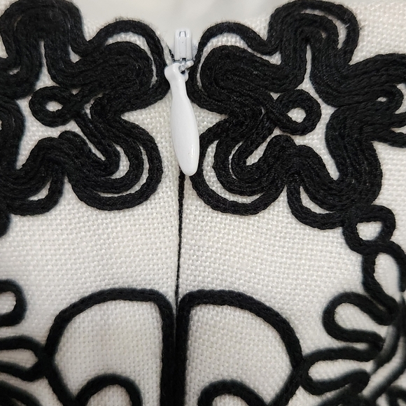 David Meister Strapless Embroidered Black White Dress Size 8 - Picture 9 of 10